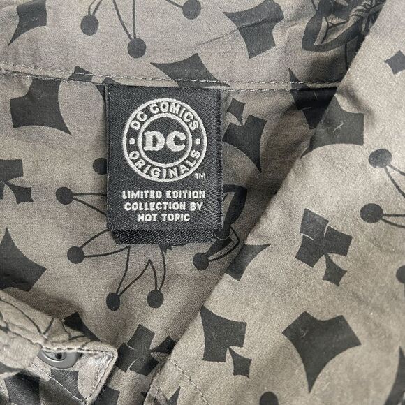 DC Comics The Joker Woven Tuxedo Button-Up Long Sleeve Shirt Men's Gray Size M - Picture 7 of 9